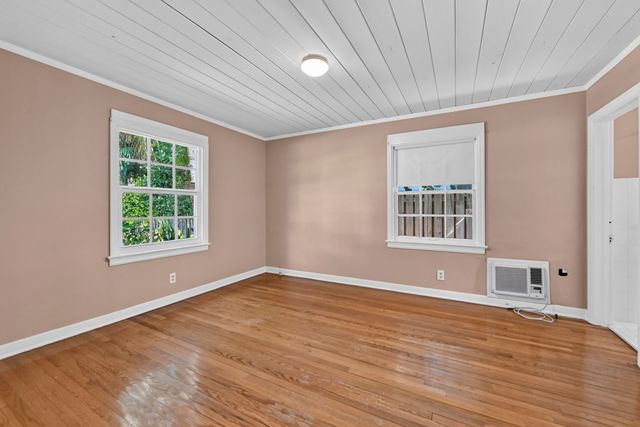 53 Palm Square, Delray Beach, FL 33483