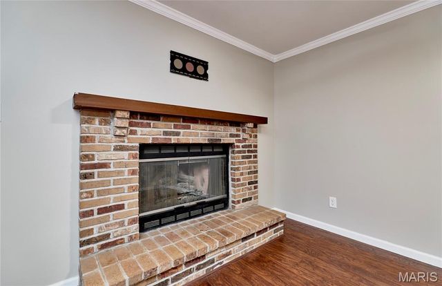 1755 Robin Knoll Court, St Louis, MO 63146