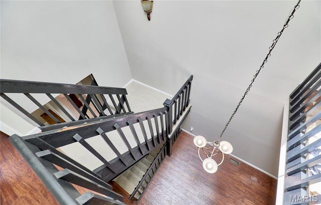 1755 Robin Knoll Court, St Louis, MO 63146