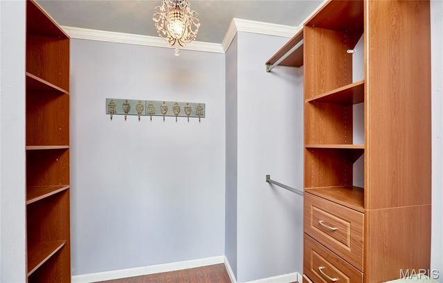 1755 Robin Knoll Court, St Louis, MO 63146