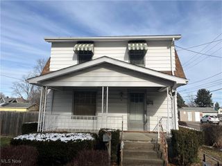 431 Cedar Lane NW, New Philadelphia, OH 44663