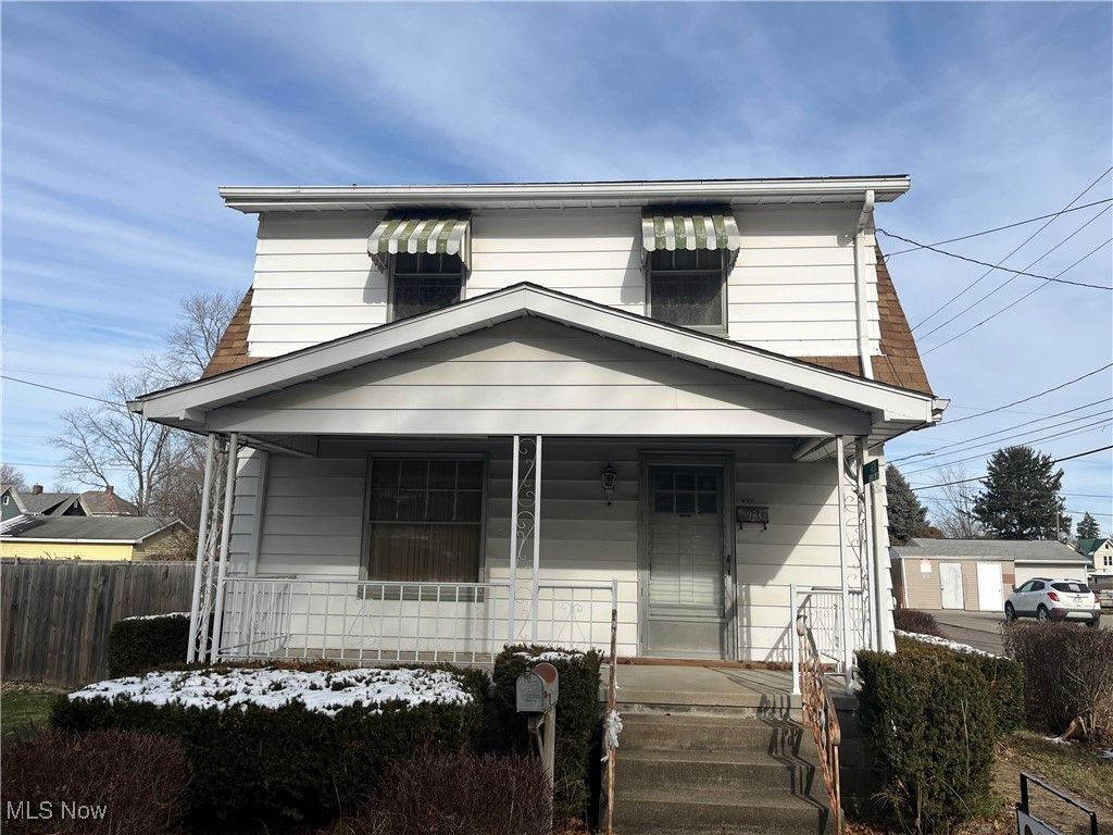 431 Cedar Lane NW, New Philadelphia, OH 44663