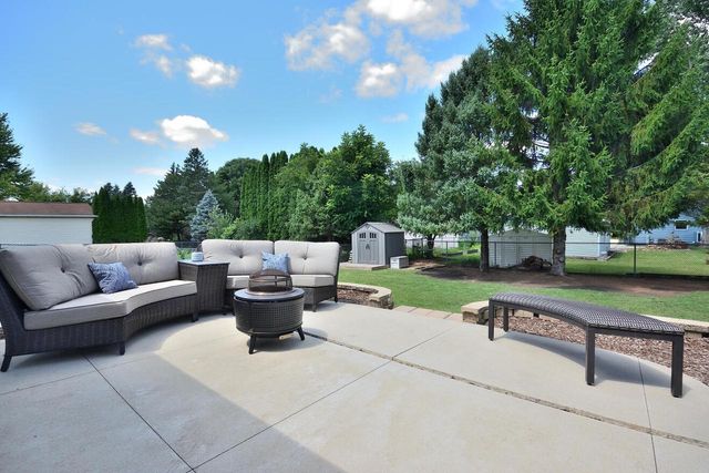 N160W19520 Clover LANE, Jackson, WI 53037