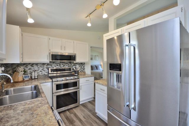 N160W19520 Clover LANE, Jackson, WI 53037