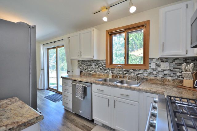 N160W19520 Clover LANE, Jackson, WI 53037