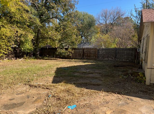 1070 15th Street SE, Paris, TX 75460