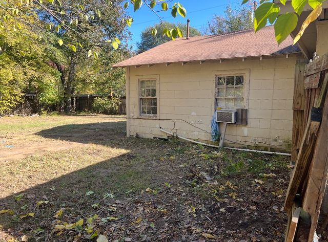 1070 15th Street SE, Paris, TX 75460