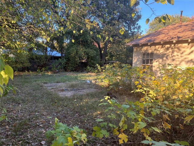 1070 15th Street SE, Paris, TX 75460