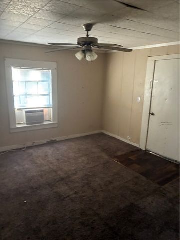 1070 15th Street SE, Paris, TX 75460