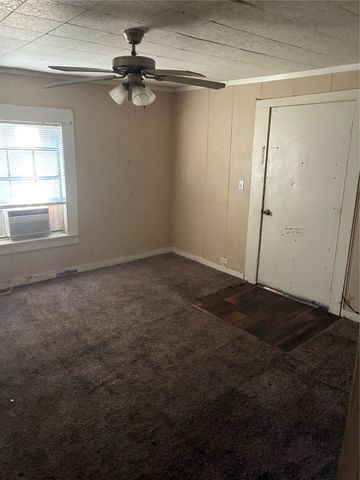 1070 15th Street SE, Paris, TX 75460