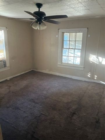 1070 15th Street SE, Paris, TX 75460