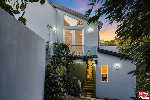 28927 W Beach Lane, Malibu, CA 90265