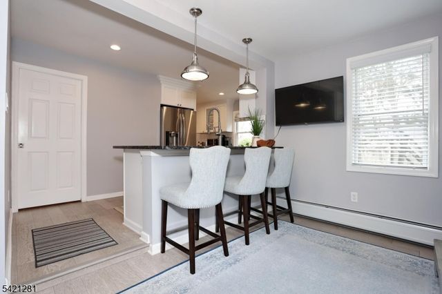 10 Hillside Rd, Ringwood Boro, NJ 07456