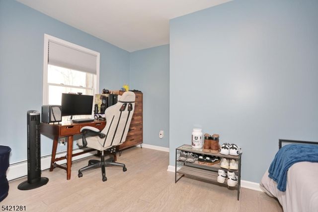 10 Hillside Rd, Ringwood Boro, NJ 07456