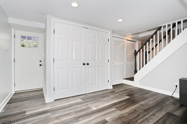 10 Hillside Rd, Ringwood Boro, NJ 07456