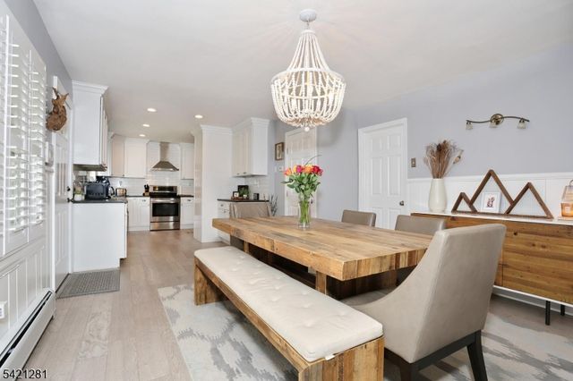 10 Hillside Rd, Ringwood Boro, NJ 07456