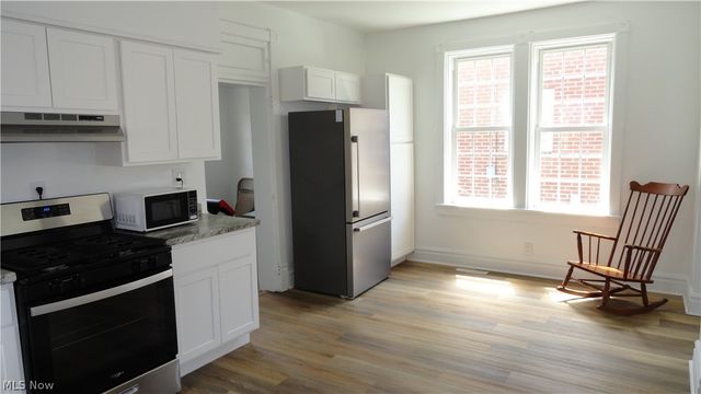 128 Columbia, Chester, WV 26034