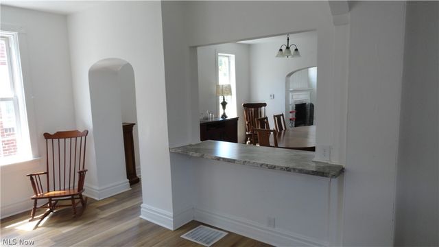 128 Columbia, Chester, WV 26034