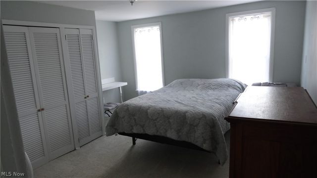 128 Columbia, Chester, WV 26034