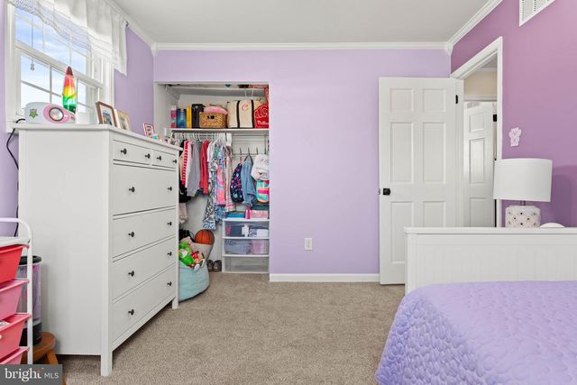 8617 STEEPLE DR, Philadelphia, PA 19128