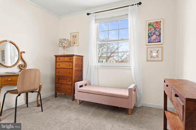 8617 STEEPLE DR, Philadelphia, PA 19128