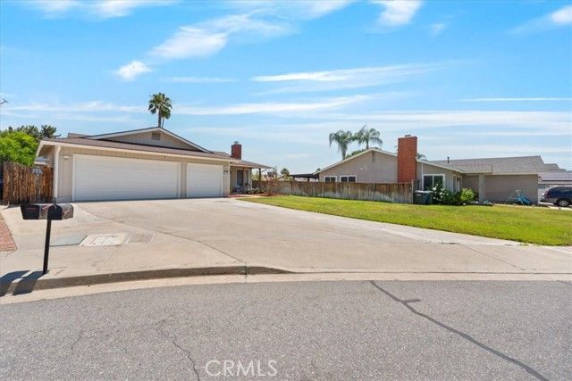 3710 Concord Circle, Lake Elsinore, CA 92530