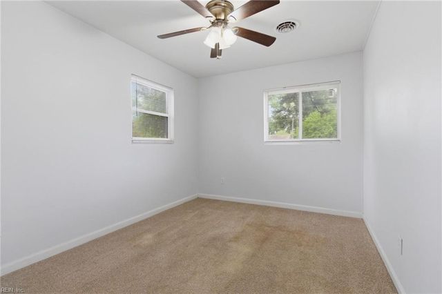 620 Queens View CT, Hampton, VA 23669