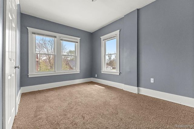 9375 Mendota Street, Detroit, MI 48204