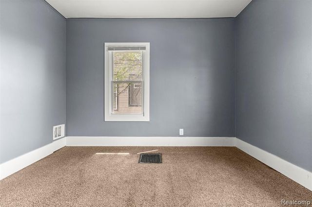 9375 Mendota Street, Detroit, MI 48204
