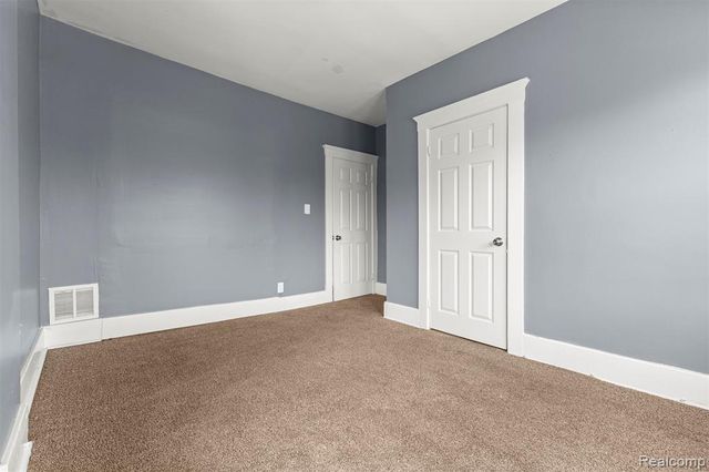 9375 Mendota Street, Detroit, MI 48204