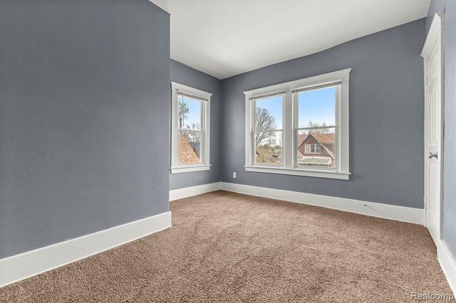 9375 Mendota Street, Detroit, MI 48204