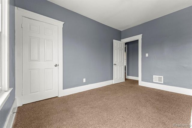 9375 Mendota Street, Detroit, MI 48204