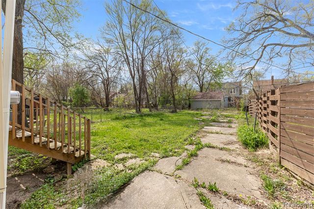 9375 Mendota Street, Detroit, MI 48204
