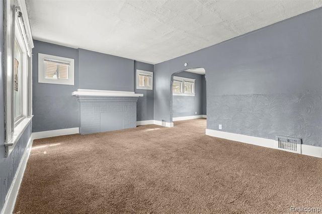 9375 Mendota Street, Detroit, MI 48204