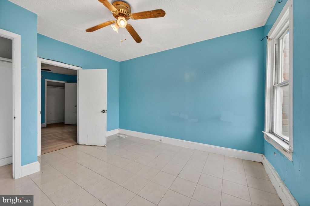 Image 13 of property listing at 2516 FAIT AVE, Baltimore, MD 21224
