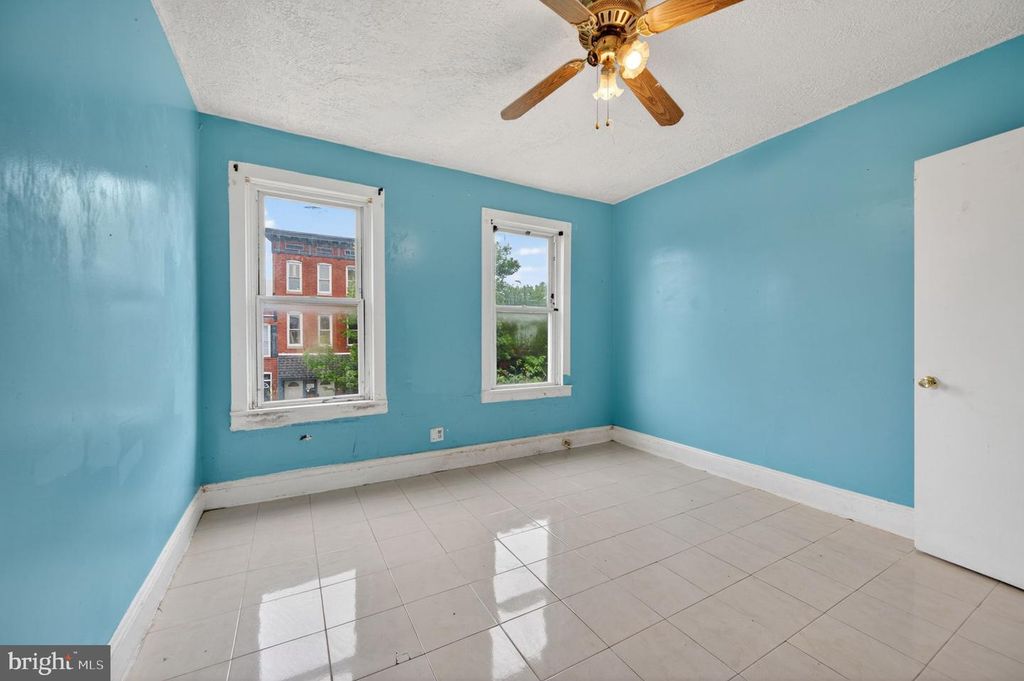 Image 15 of property listing at 2516 FAIT AVE, Baltimore, MD 21224