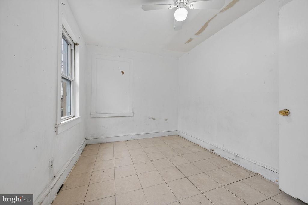Image 21 of property listing at 2516 FAIT AVE, Baltimore, MD 21224