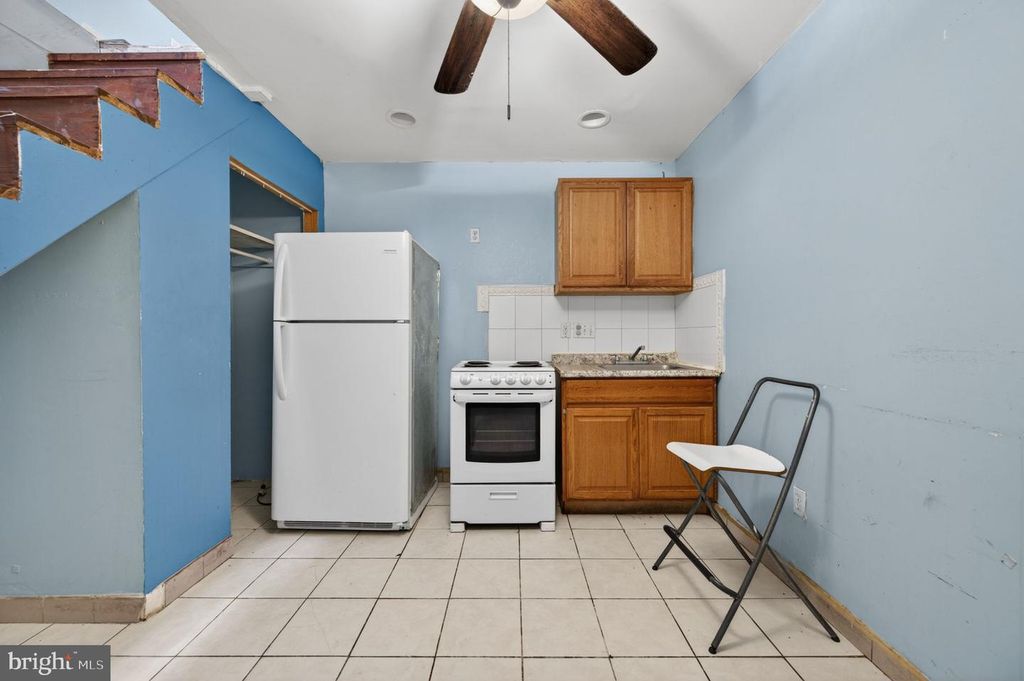 Image 27 of property listing at 2516 FAIT AVE, Baltimore, MD 21224