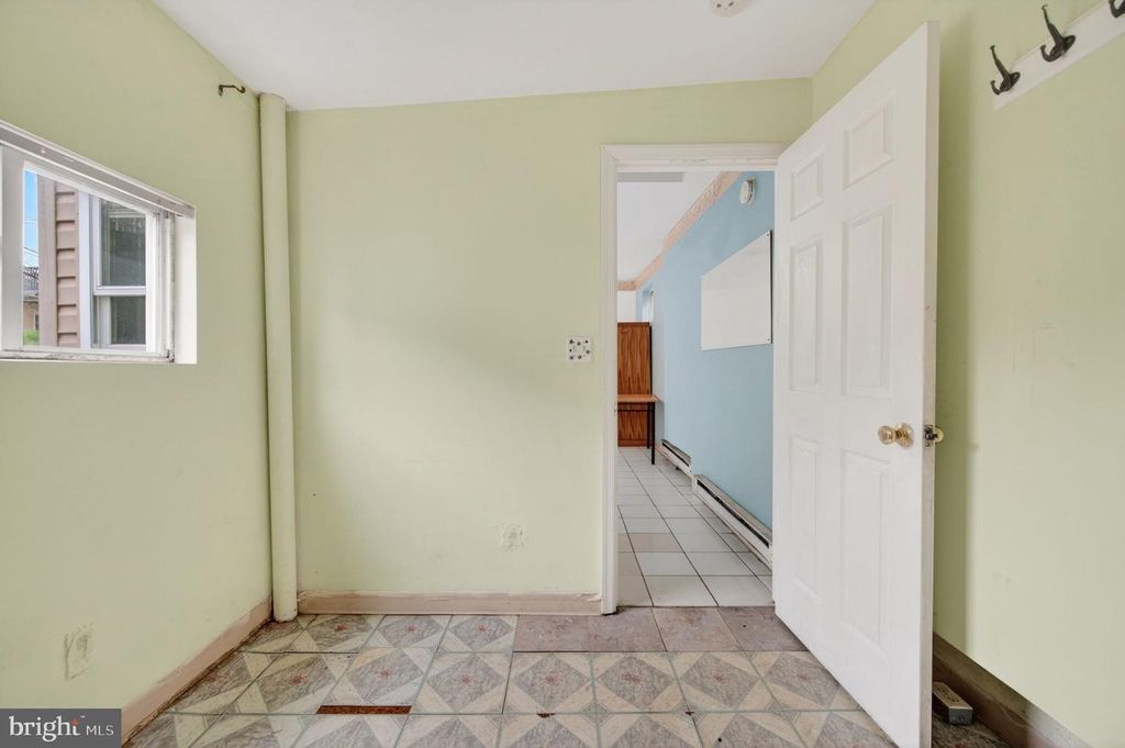 Image 32 of property listing at 2516 FAIT AVE, Baltimore, MD 21224