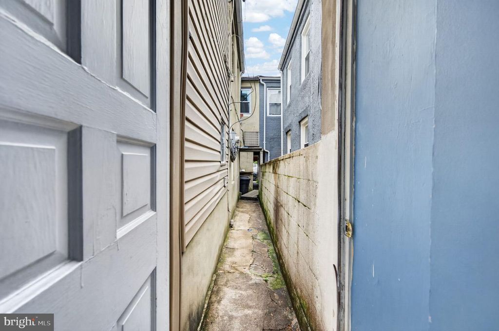 Image 33 of property listing at 2516 FAIT AVE, Baltimore, MD 21224