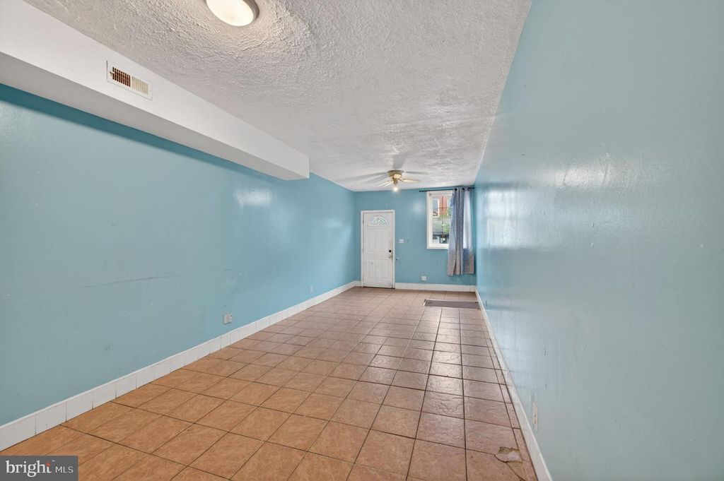 Image 5 of property listing at 2516 FAIT AVE, Baltimore, MD 21224