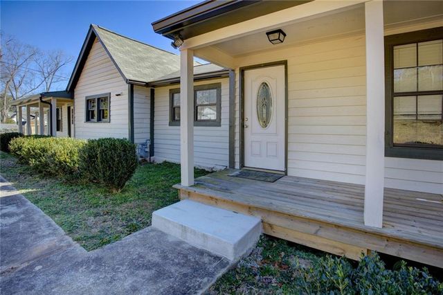 63 Neely Hammonds Road, Covington, GA 30014