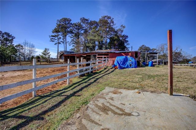 63 Neely Hammonds Road, Covington, GA 30014