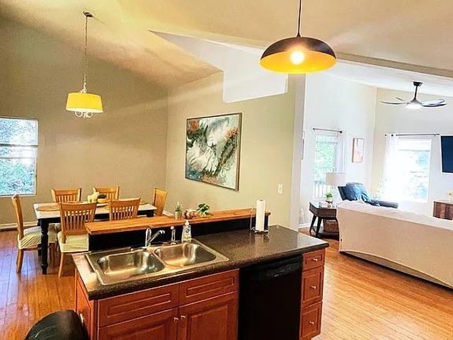 837 Forrest Circle SE, Atlanta, GA 30354