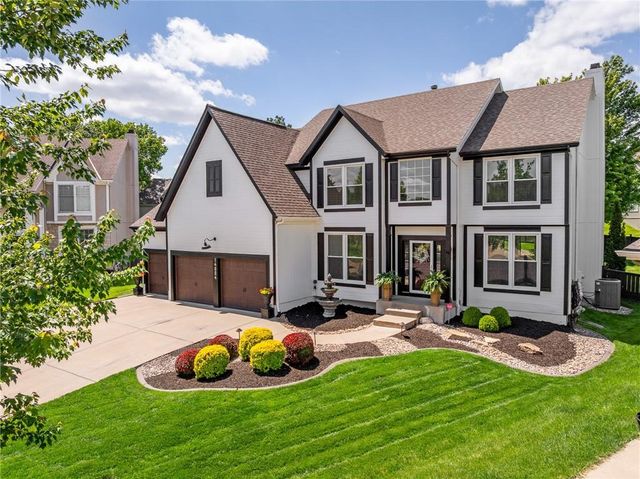14004 Westgate Street, Overland Park, KS 66221