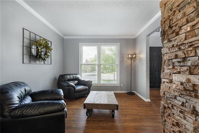 14004 Westgate Street, Overland Park, KS 66221