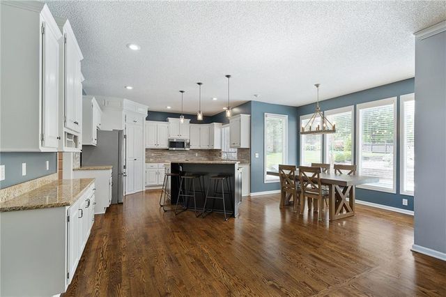 14004 Westgate Street, Overland Park, KS 66221