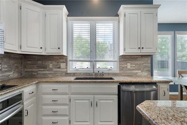 14004 Westgate Street, Overland Park, KS 66221