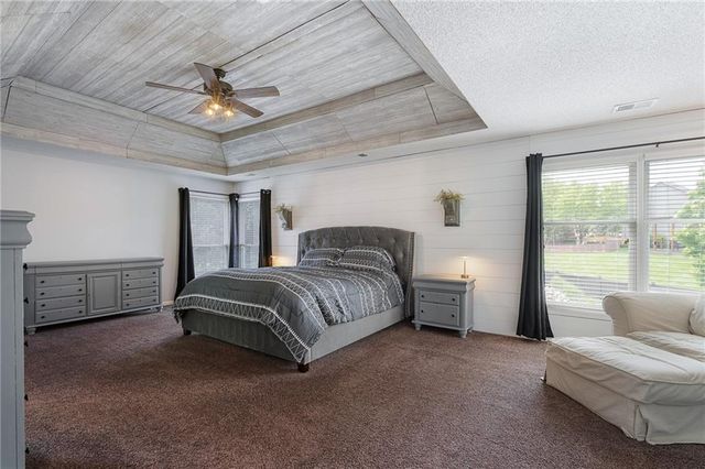 14004 Westgate Street, Overland Park, KS 66221