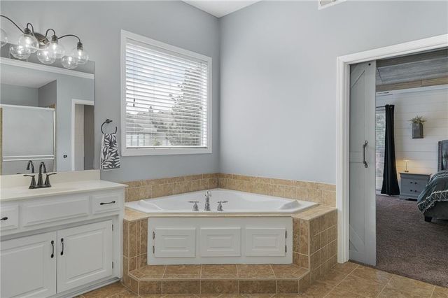14004 Westgate Street, Overland Park, KS 66221
